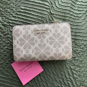 Kate Spade Cream and Brown Geometric Wallet
